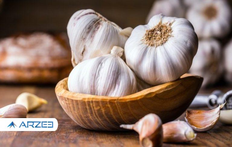 استفاده از سیر برای از بین بردن جوش؛ تاثیرات واقعی و نحوه‌ی استفاده