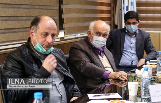 بررسی مشکلات فعالان صنف کشباف 