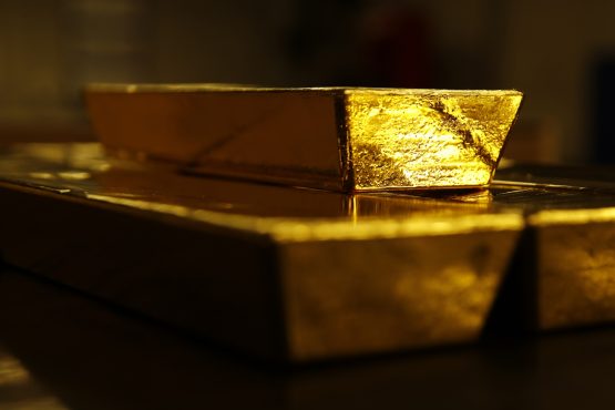 سرمایه گذاران برای ورود به بازار طلا عجله نکنند