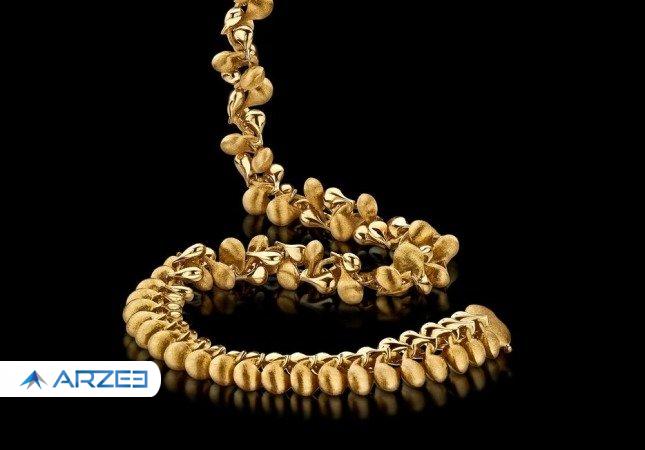 بانوان با لباس‌های مشکی علاقه به استفاده از زیورآلات به ویژه طلا دارند