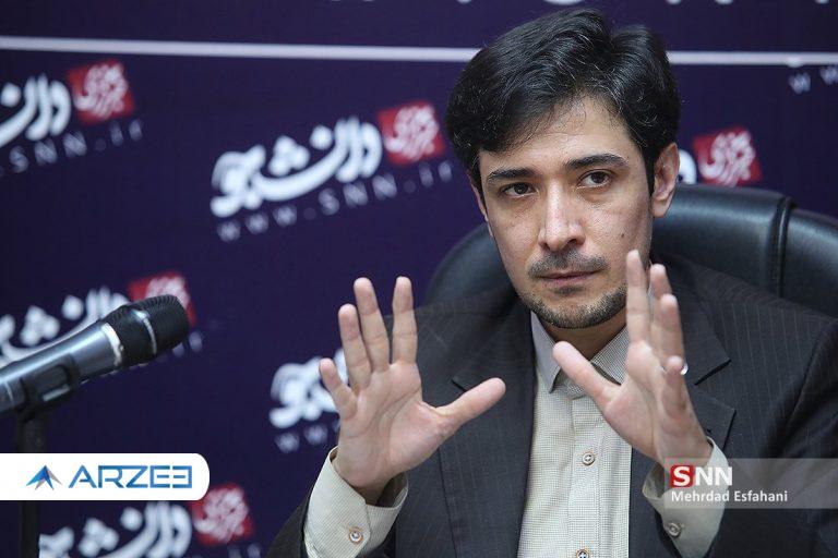 بخشی: بجای افزایش یارانه تورم‌زا برای تولید و اشتغال سرمایه‌گذاری کنید / موحدی بک‌نظر: دلار ۴۲۰۰ تومانی باید پلکانی حذف شود