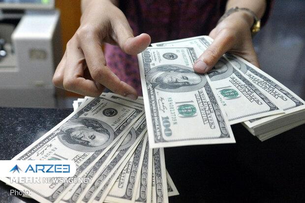 قیمت دلار ١۵ فروردین ١۴٠٠ به ٢۴ هزار و ٣۶۵ تومان رسید