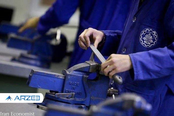 کارگران باید دستمزدشان همراه با تورم افزایش یابد